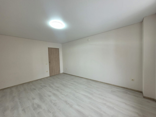 Продам трехкомнатную (3-комн.) квартиру, Московская ул, 12, Нальчик г