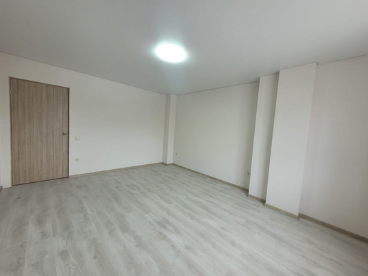 Продам трехкомнатную (3-комн.) квартиру, Московская ул, 12, Нальчик г