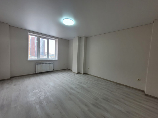 Продам трехкомнатную (3-комн.) квартиру, Московская ул, 12, Нальчик г