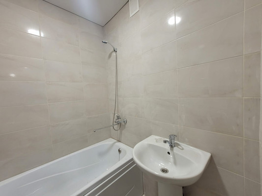 Продам трехкомнатную (3-комн.) квартиру, Московская ул, 12, Нальчик г