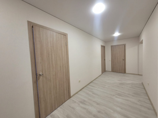 Продам трехкомнатную (3-комн.) квартиру, Московская ул, 12, Нальчик г