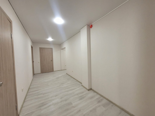 Продам трехкомнатную (3-комн.) квартиру, Московская ул, 12, Нальчик г