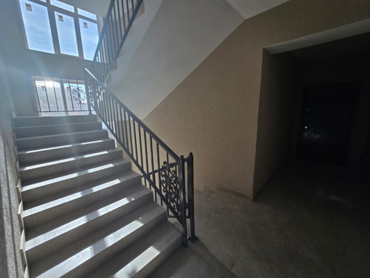 Продам трехкомнатную (3-комн.) квартиру, Шогенова ул, 77, Нальчик г