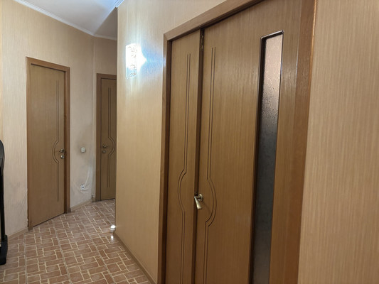 Продам двухкомнатную (2-комн.) квартиру, Калинина п, 50, Люберцы г