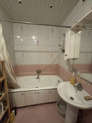 Продам двухкомнатную (2-комн.) квартиру, Калинина п, 50, Люберцы г