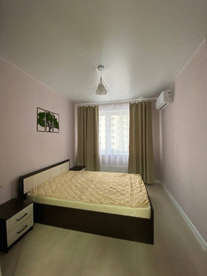 Продам двухкомнатную (2-комн.) квартиру, Западный квартал (Купелинка мкр) ул, 5к2, Сапроново д