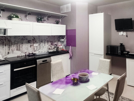 Продам трехкомнатную (3-комн.) квартиру, Подмосковный б-р, 8, Красногорск г