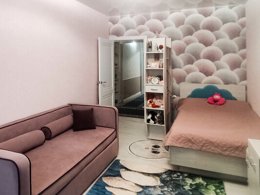 Продам трехкомнатную (3-комн.) квартиру, Подмосковный б-р, 8, Красногорск г