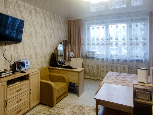 Продам трехкомнатную (3-комн.) квартиру, Подмосковный б-р, 8, Красногорск г