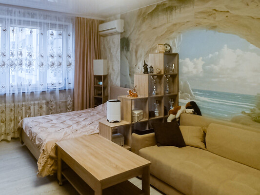 Продам трехкомнатную (3-комн.) квартиру, Подмосковный б-р, 8, Красногорск г