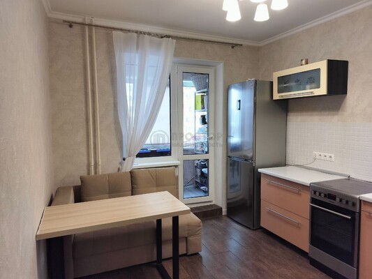 Продам однокомнатную (1-комн.) квартиру, Красногорский б-р, 11, Красногорск г