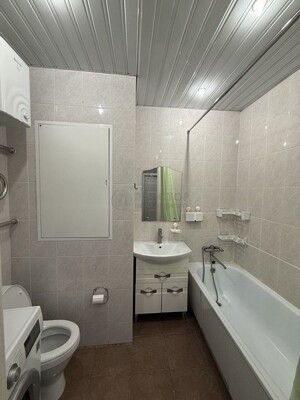 Продам однокомнатную (1-комн.) квартиру, Красногорский б-р, 11, Красногорск г