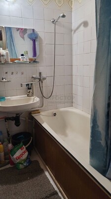 Продам однокомнатную (1-комн.) квартиру, Ленская ул, 28, Москва г