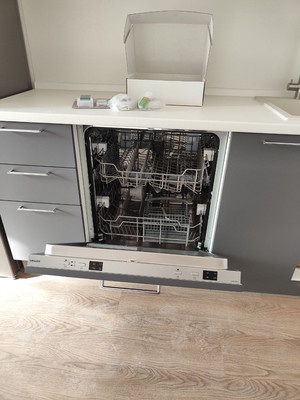 Продам двухкомнатную (2-комн.) квартиру, 1/1, Юрлово д