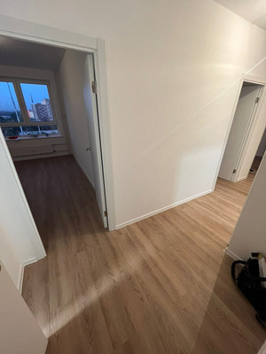 Продам трехкомнатную (3-комн.) квартиру, Пригородное (Пригород Лесное мкр.) ш, 12, Мисайлово д