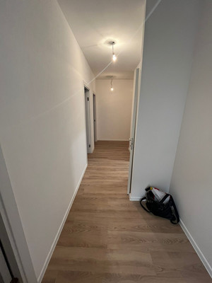 Продам трехкомнатную (3-комн.) квартиру, Пригородное (Пригород Лесное мкр.) ш, 12, Мисайлово д