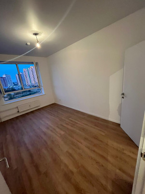 Продам трехкомнатную (3-комн.) квартиру, Пригородное (Пригород Лесное мкр.) ш, 12, Мисайлово д