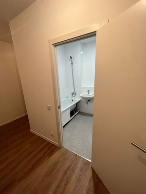 Продам трехкомнатную (3-комн.) квартиру, Пригородное (Пригород Лесное мкр.) ш, 12, Мисайлово д