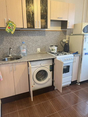 Продам двухкомнатную (2-комн.) квартиру, Ломоносова ул, д114/27, Воронеж г