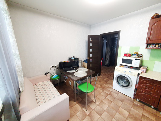 Продам однокомнатную (1-комн.) квартиру, Лутова ул, 6, Липецк г