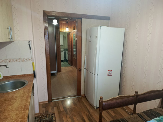 Сдам двухкомнатную (2-комн.) квартиру, Маршала Жукова ул, 13, Симферополь г