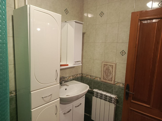 Сдам двухкомнатную (2-комн.) квартиру, Маршала Жукова ул, 13, Симферополь г