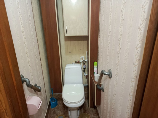 Сдам двухкомнатную (2-комн.) квартиру, Маршала Жукова ул, 13, Симферополь г