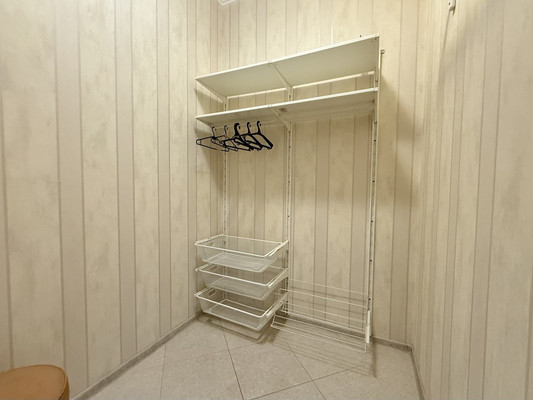 Продам однокомнатную (1-комн.) квартиру, Вяземская ул, 8, Москва г