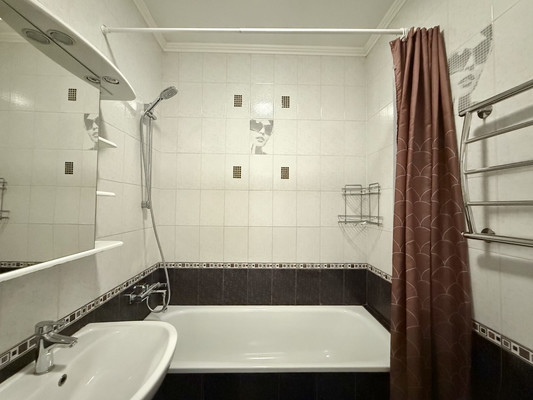 Продам однокомнатную (1-комн.) квартиру, Вяземская ул, 8, Москва г