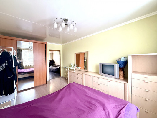 Продам многокомнатную квартиру, Дмитровская ул, 1, Базарово д