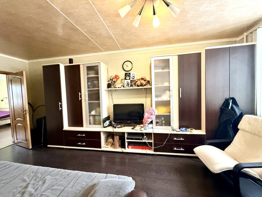 Продам многокомнатную квартиру, Дмитровская ул, 1, Базарово д