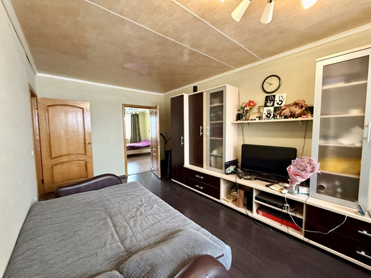 Продам многокомнатную квартиру, Дмитровская ул, 1, Базарово д