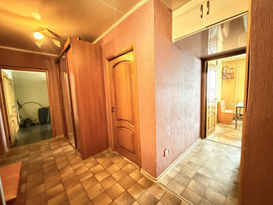 Продам многокомнатную квартиру, Дмитровская ул, 1, Базарово д