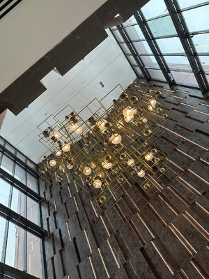 Продам двухкомнатную (2-комн.) квартиру, Светланова ул, 11к2, Москва г