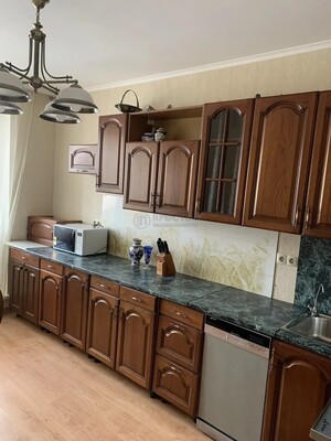 Продам двухкомнатную (2-комн.) квартиру, Гагарина пр-кт, 23, Люберцы г