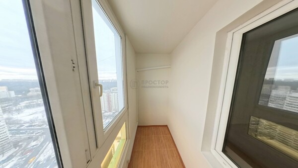 Продам двухкомнатную (2-комн.) квартиру, Ленинский пр-кт, 131, Москва г