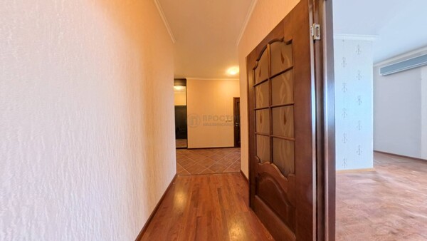 Продам двухкомнатную (2-комн.) квартиру, Ленинский пр-кт, 131, Москва г