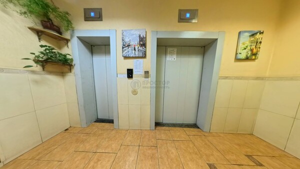 Продам двухкомнатную (2-комн.) квартиру, Ленинский пр-кт, 131, Москва г