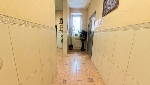 Продам двухкомнатную (2-комн.) квартиру, Ленинский пр-кт, 131, Москва г