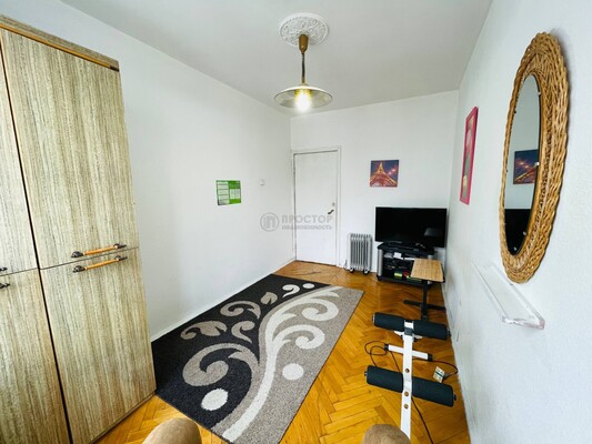 Продам двухкомнатную (2-комн.) квартиру, Алтуфьевское ш, 18В, Москва г