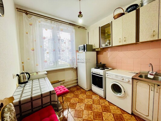 Продам двухкомнатную (2-комн.) квартиру, Алтуфьевское ш, 18В, Москва г