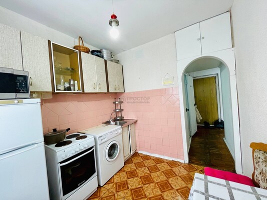 Продам двухкомнатную (2-комн.) квартиру, Алтуфьевское ш, 18В, Москва г