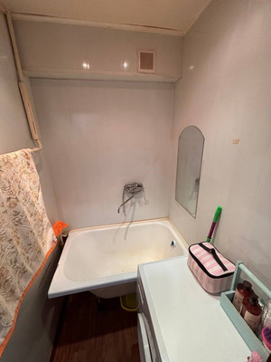 Продам двухкомнатную (2-комн.) квартиру, академика Королева ул, 10, Брянск г