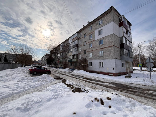 Продам двухкомнатную (2-комн.) квартиру, академика Королева ул, 10, Брянск г