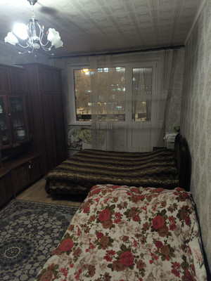 Продам трехкомнатную (3-комн.) квартиру, Чичерина ул, 10к1, Москва г