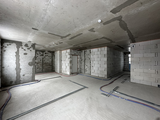 Продам трехкомнатную (3-комн.) квартиру, Братьев Гранат ул, 6, Сосенское п