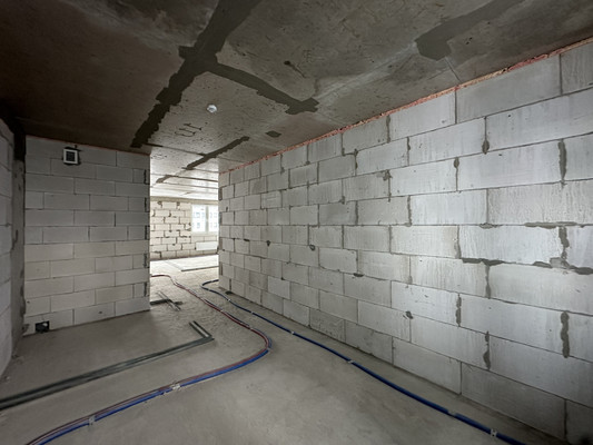 Продам трехкомнатную (3-комн.) квартиру, Братьев Гранат ул, 6, Сосенское п