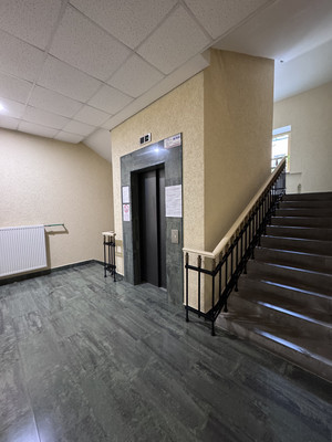 Продам двухкомнатную (2-комн.) квартиру, Нахимова ул, 15, Санкт-Петербург г