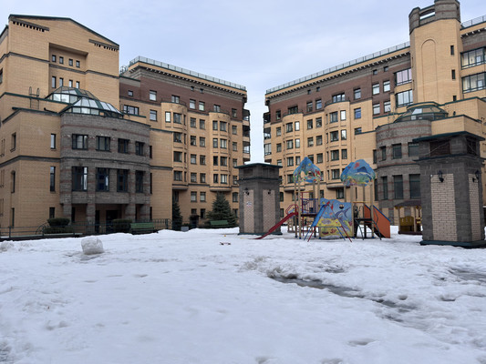 Продам двухкомнатную (2-комн.) квартиру, Нахимова ул, 15, Санкт-Петербург г