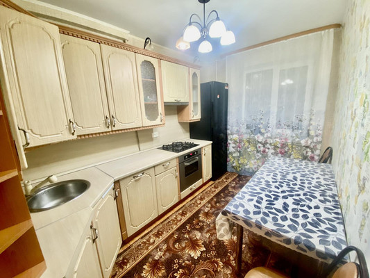 Продам двухкомнатную (2-комн.) квартиру, Заречная ул, 7, Ханты-Мансийск г